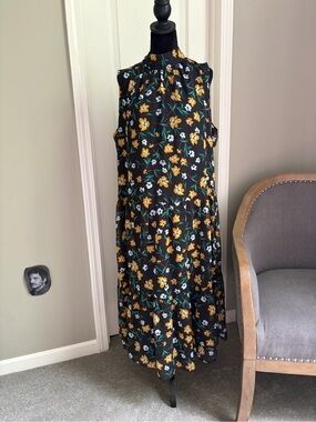 Black Floral High-Neck Sleeveless Maxi Dress